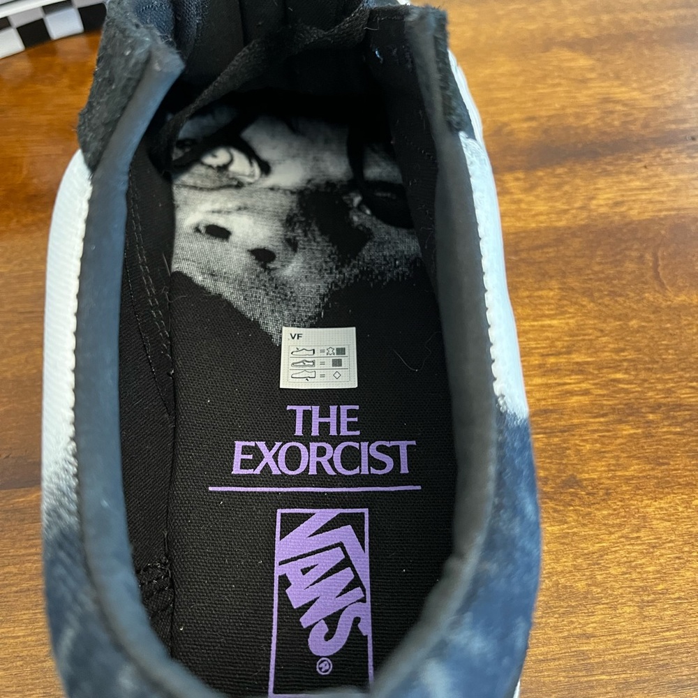 NWT Vans. The Exorcist!! House of terror. Rare. - Picture 3 of 6